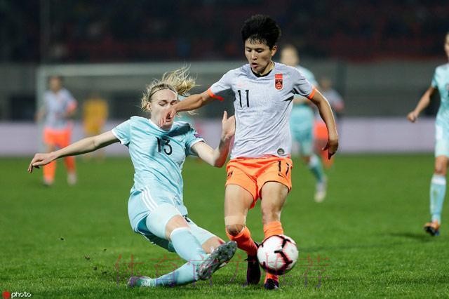 玫瑰再绽放 | 王珊珊梅开二度 中国女足4-1逆转俄罗斯 玫瑰再绽放 | 王珊珊梅开二度 中国女足4-1逆转俄罗斯